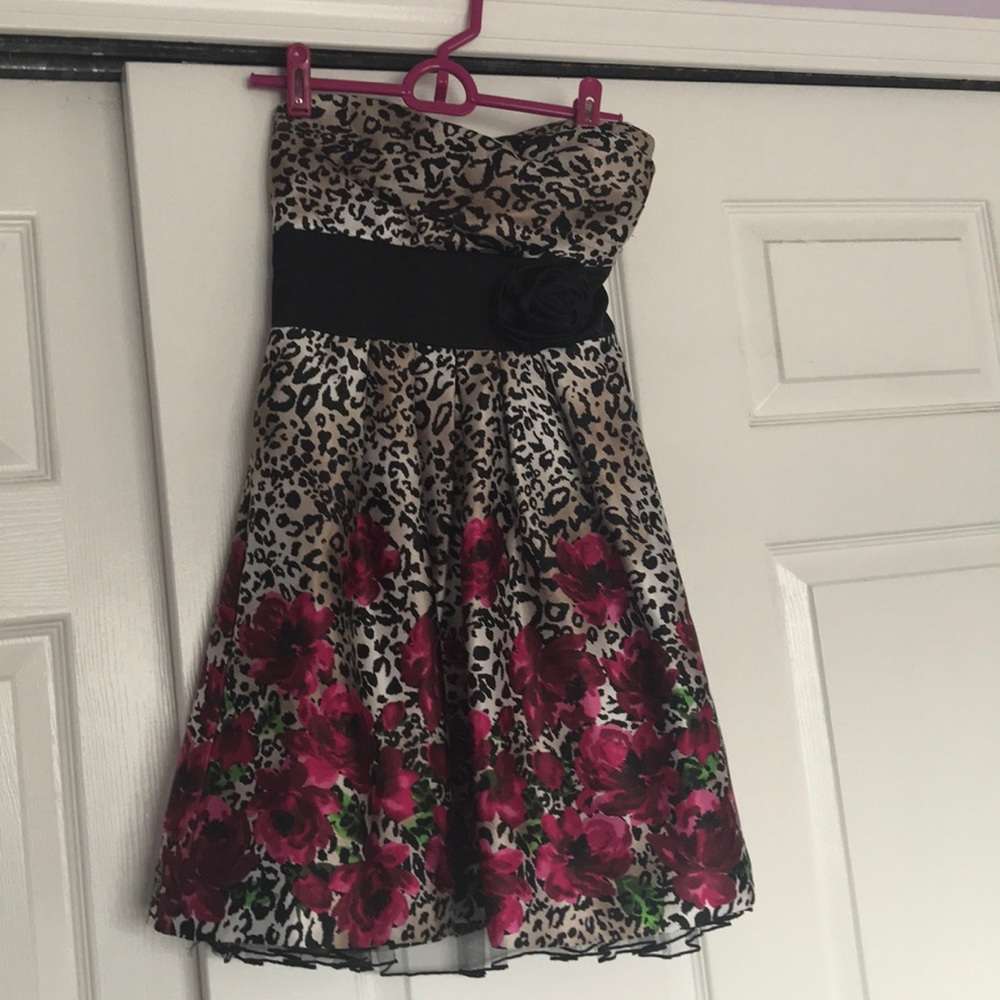 Strapless dress